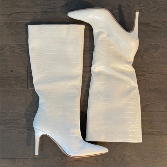 Missguided cream mock croc tubular stiletto boots - Picture 2 of 2